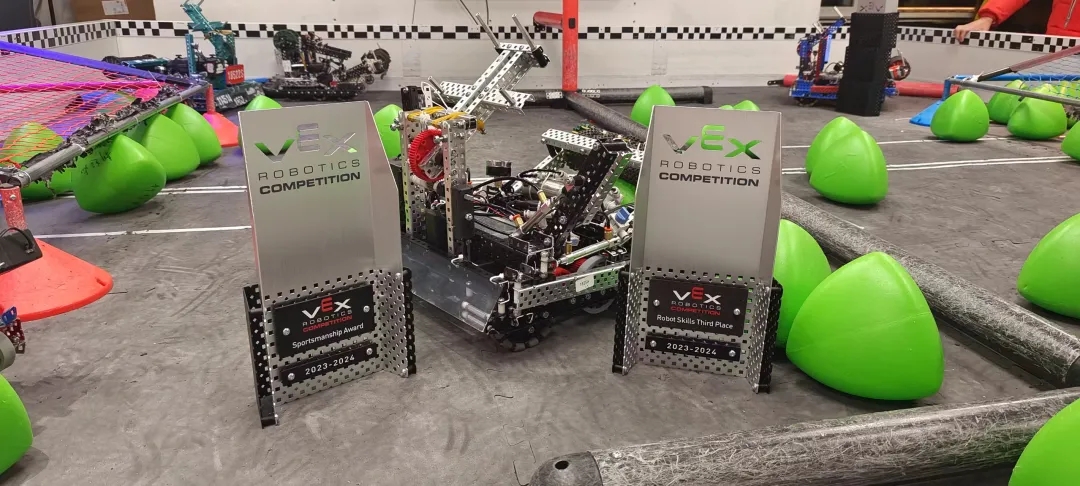 Building, Breaking and Rebuilding: Inside the Robotics Studio